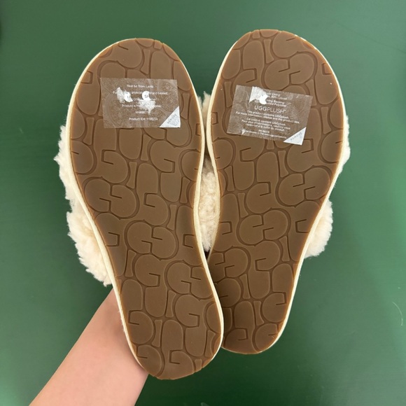 UGG NWT Maxi Curly Genuine Shearling Scuffetta Slipper Sandals 6 Creamy Natural - Picture 8 of 9